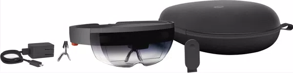 Les lunettes du futur de Microsoft, contenu de la boite du HoloLens